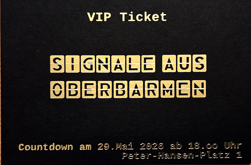 Visitenkarte mit goldenem Text: VIP Ticket, Signale aus Oberbarmen